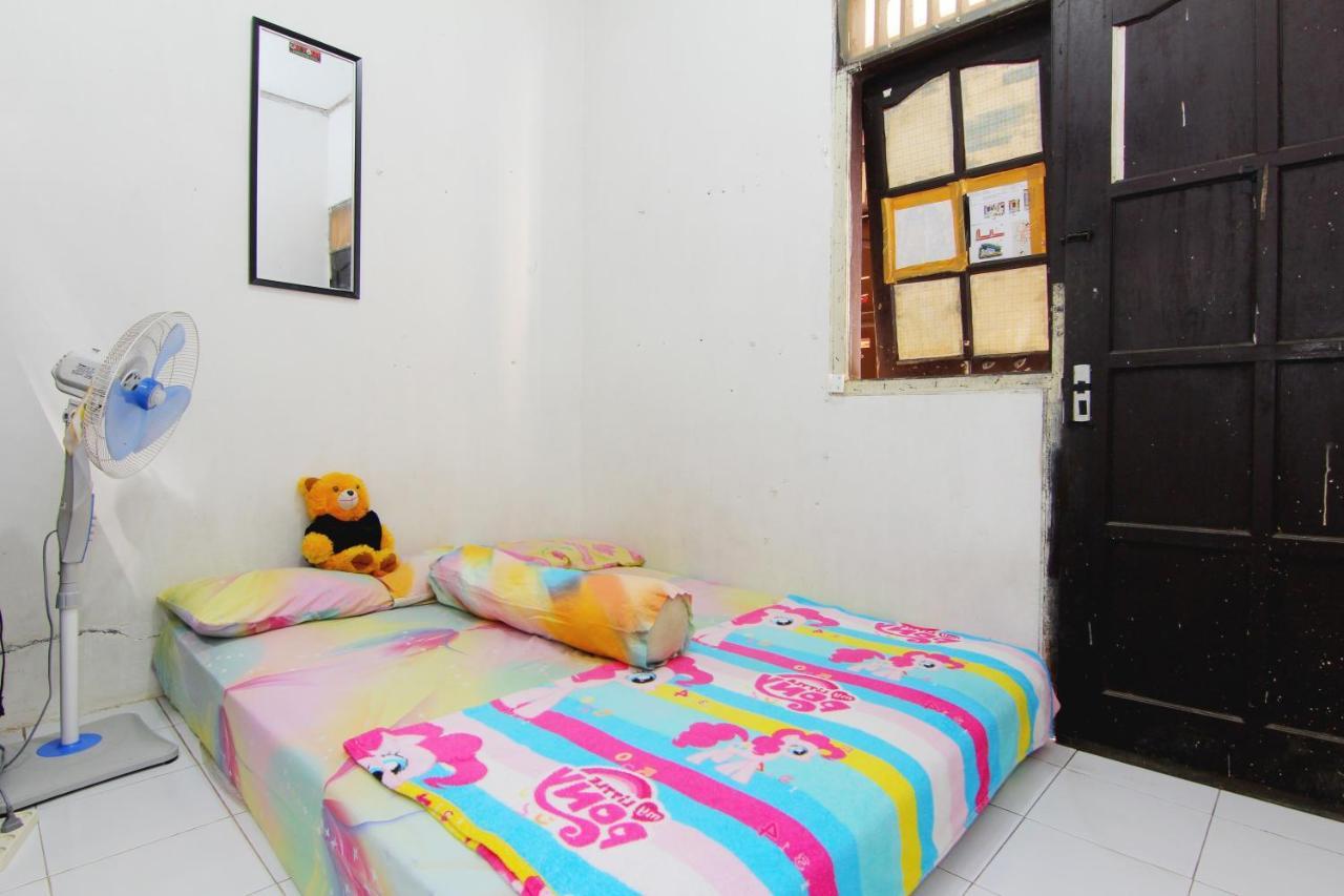 Wisma Sarjana Guesthouse Maguwo Exterior photo